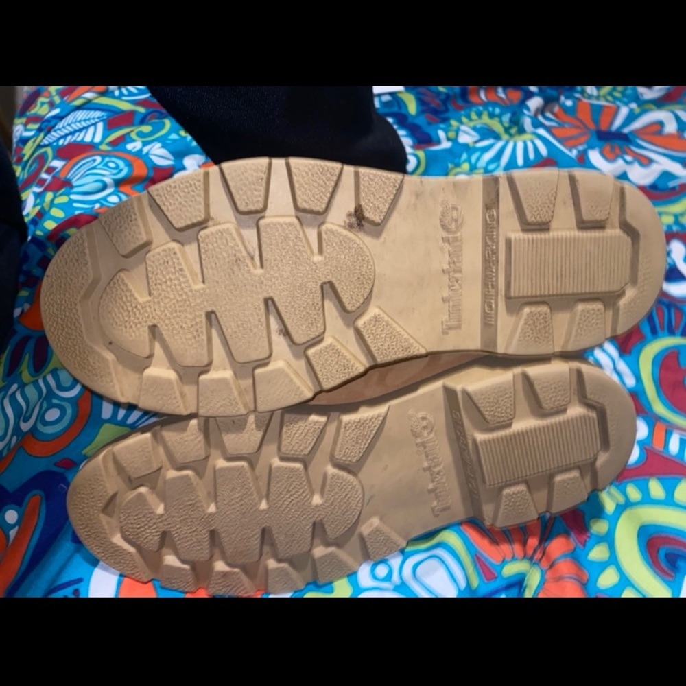 Timberland 6 Inch Boot - Size 7 - Picture 7 of 9